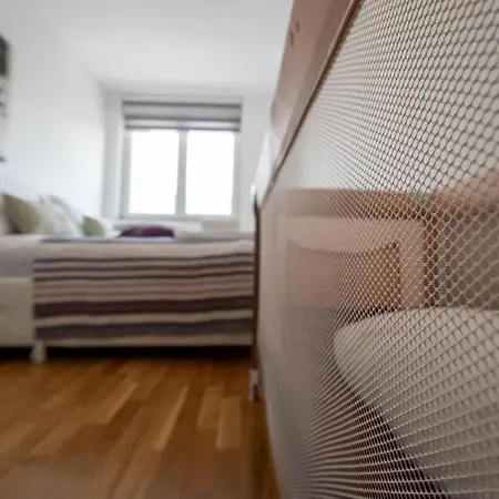 Purple - Cozy In Area Apartamento Novi Sad